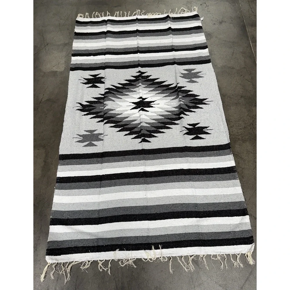 AUTHENTIC Mexican DIAMANTE‎ Blanket Throw Yoga Mat Multi Gray